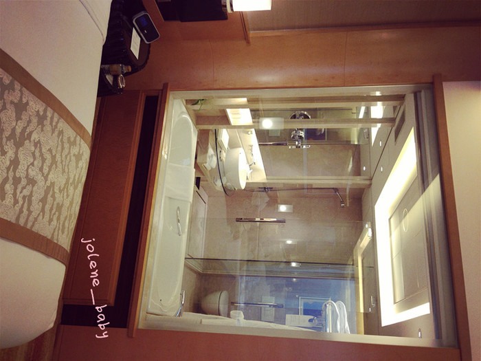 4月2 6日港澳五天游记赌场 东荟城 周生生 化妆品等明细表旅途趣事连连 超 Jolene Baby 十六番