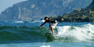 这些沙滩，给你不一样的香港