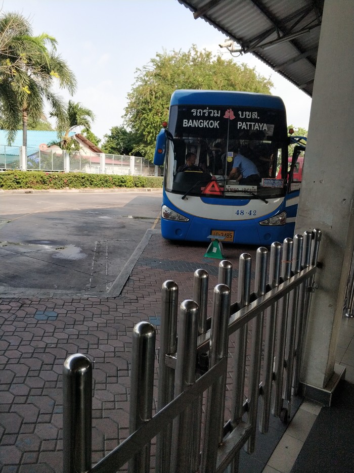 3.曼谷青旅被偷钱 2000人民币200港币现金